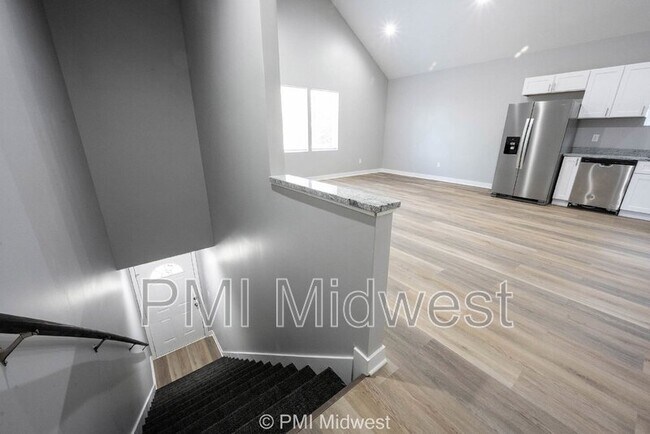 Foto del edificio - 1531 N Kealing Ave
