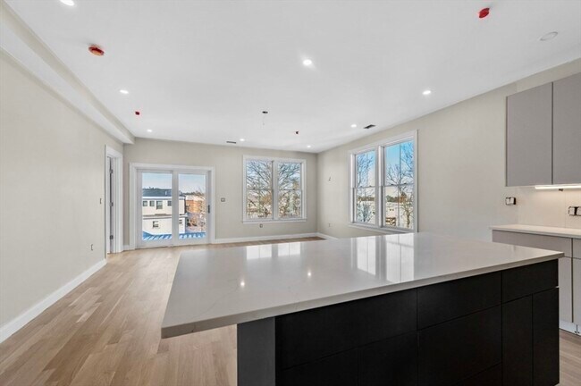 Foto del edificio - 42 Waverly St
