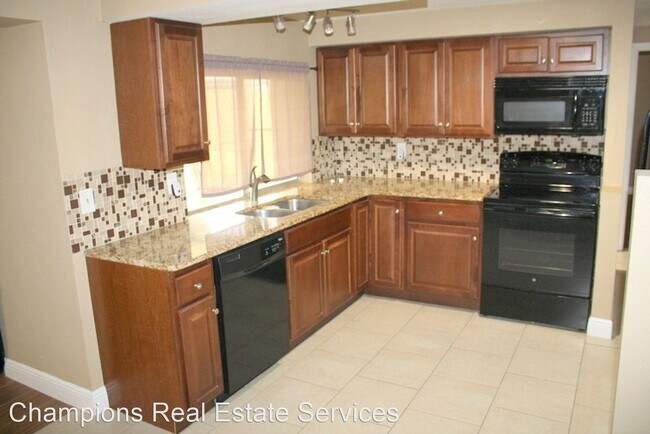 Building Photo - 2 br, 1 bath House - 3247 Ottway DR