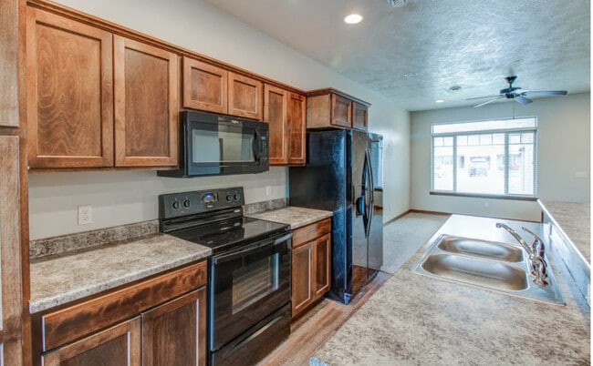 Building Photo - Lobelia & Bison Trail Twinhomes