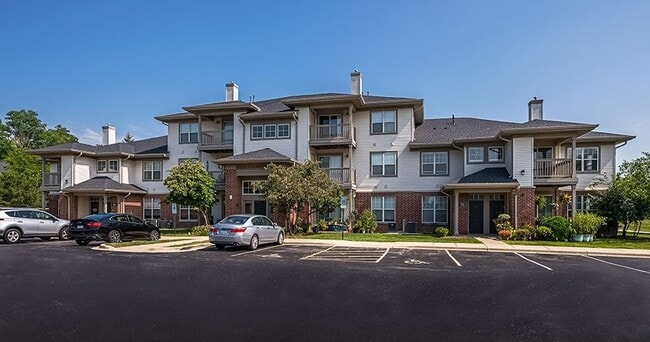 Foto del edificio - Woodlake Apartments