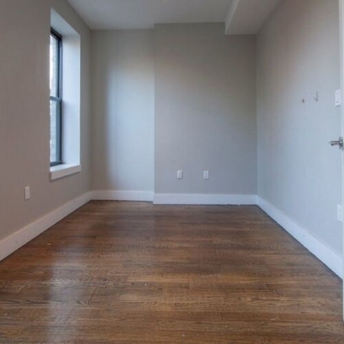 Building Photo - 93 Grattan St