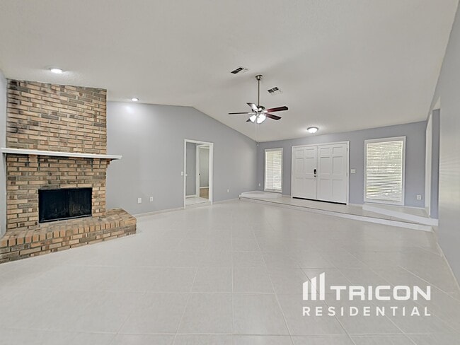 Building Photo - 949 Yellow Rose Drive Orlando FL