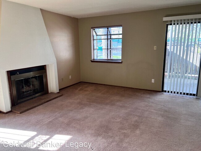 Building Photo - 1 br, 1 bath House - 5917 McKinney Dr NE