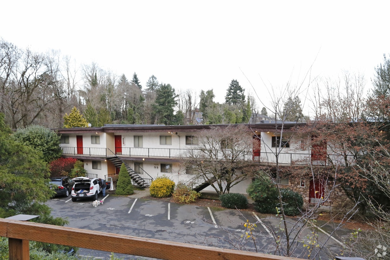 Primary Photo - Town and Country Apartments