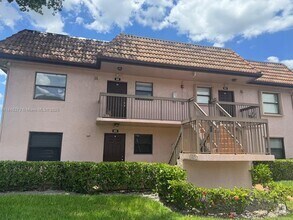 Building Photo - 908 NW 106th Terrace