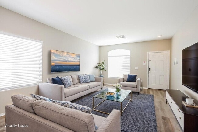 Foto del edificio - 1704 Mizzenmast Ave