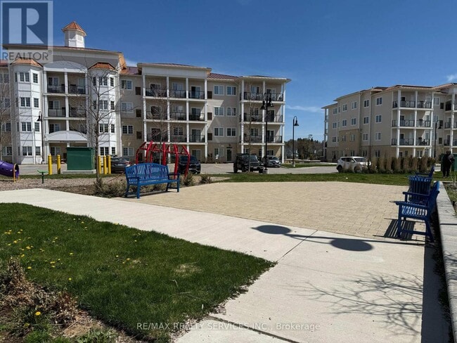 Building Photo - 50 Lakebreeze Dr