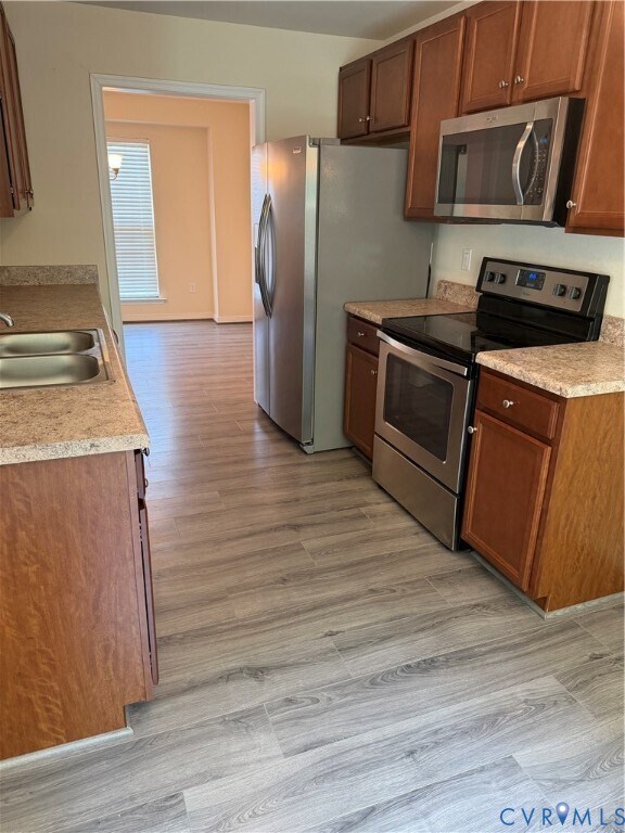 Foto del edificio - 4307 Twisted Oak Dr