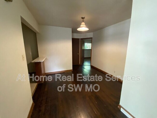 Foto del edificio - 1134 S Pennsylvania Ave