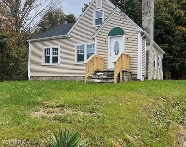 Primary Photo - 2 br, 1 bath House - 62 Salem Tpke