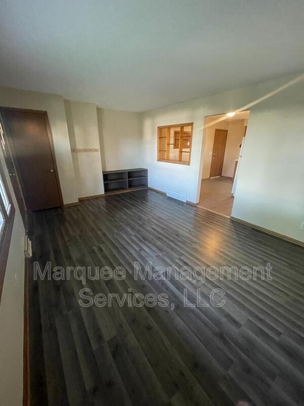 Foto del edificio - 4901 Camden Rd