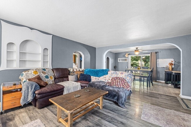 Foto del edificio - 206 W Jenkins Ave