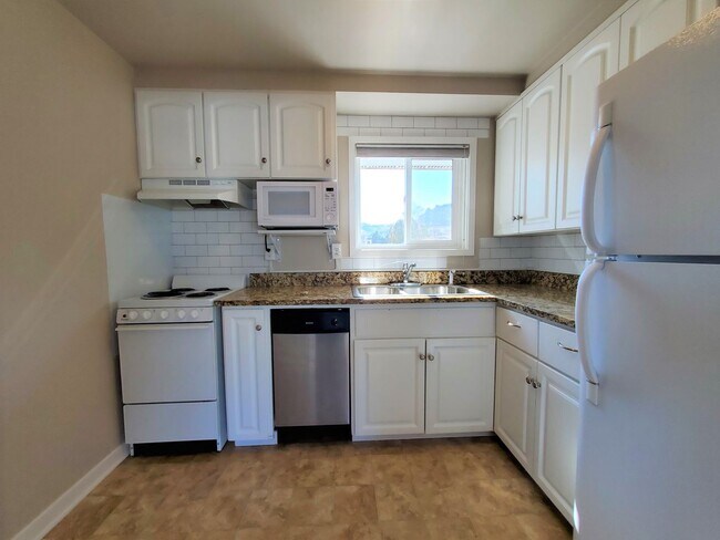 Foto del edificio - Adorable Second Floor Condo