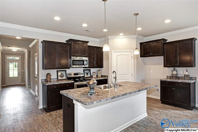 Building Photo - 325 Acorn Grove Ln SW