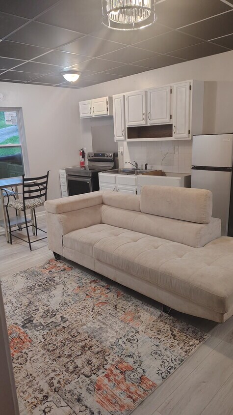 Foto principal - 1917 Paces Landing Cir NW