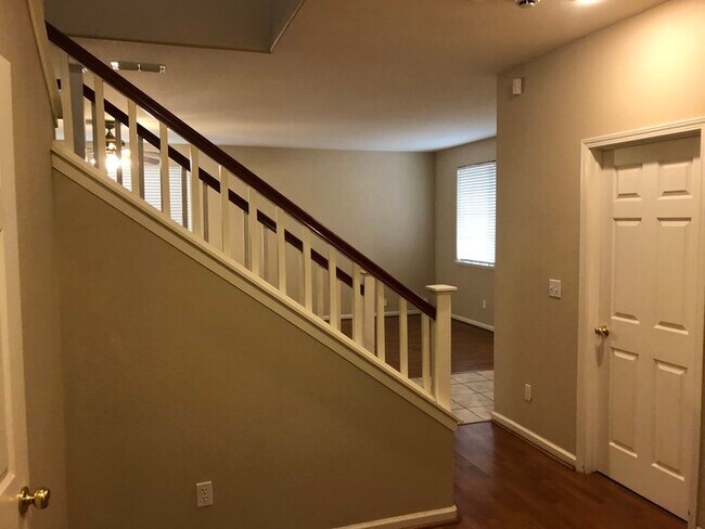 Foto del edificio - 1201 Riverview Ave