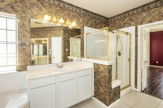 Building Photo - 6219 Surfside Ln