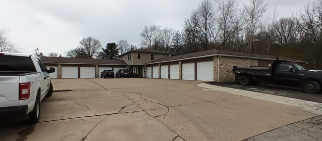 Building Photo - 2597 Reeves Rd NE