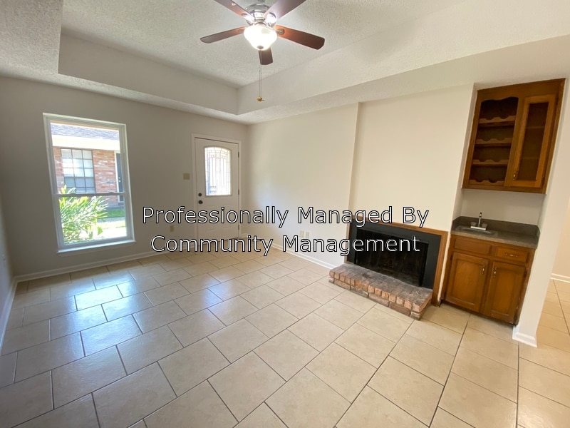 Primary Photo - 12714 Brogdon Ln
