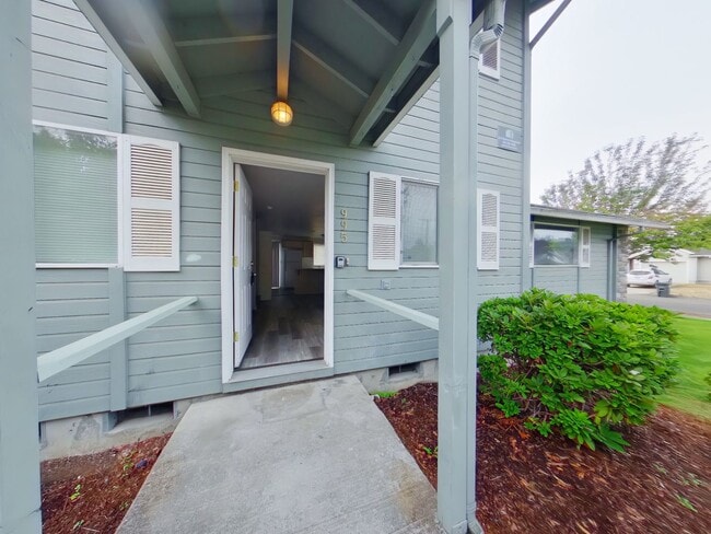 Building Photo - 1990 N 10th St