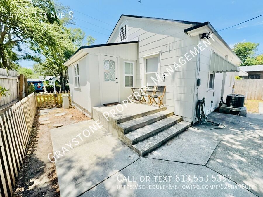 Foto principal - 4725 1st Ave S