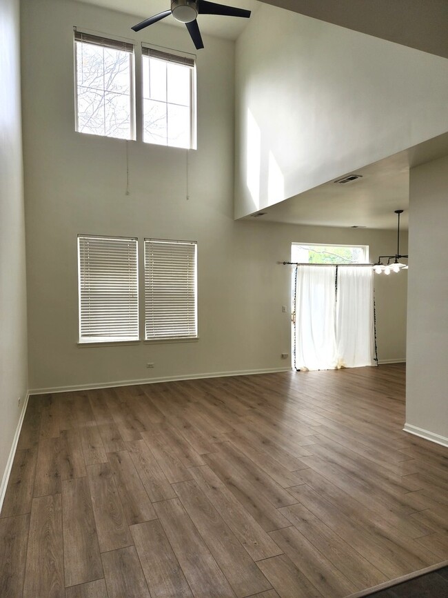 Building Photo - 2884 Falling Waters Ln