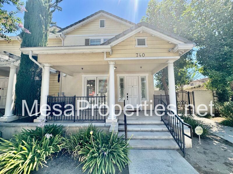 Foto principal - 740 S Azusa Ave