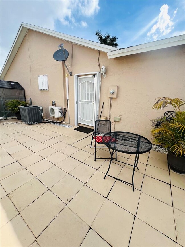 Building Photo - 13743 SW 282nd Terrace