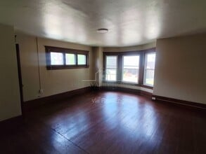Building Photo - 53 S Balch St