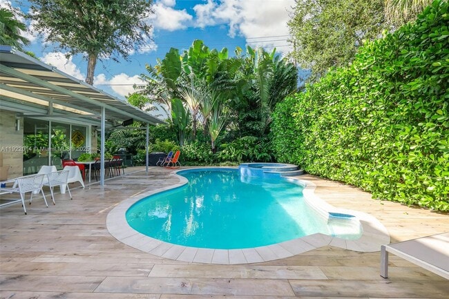 Foto del edificio - 280 SW 20th Rd