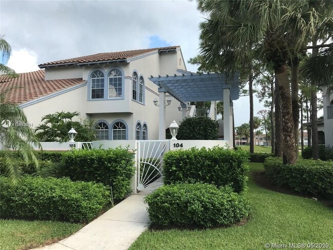 Building Photo - 104 Ryder Cup Cir S