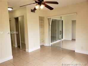 Foto del edificio - 1 br, 1.5 bath  - Wood Hue