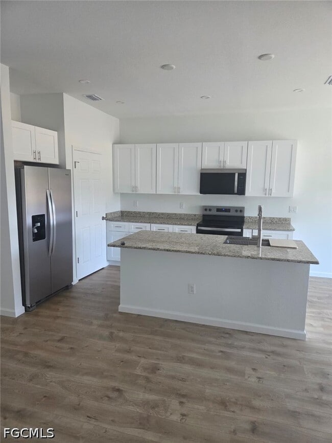 Building Photo - 2507 53rd St SW