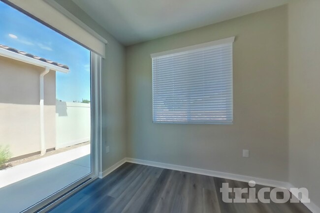 Building Photo - 1704 Taylor Ave