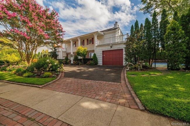 Foto del edificio - 229 Willard Dr