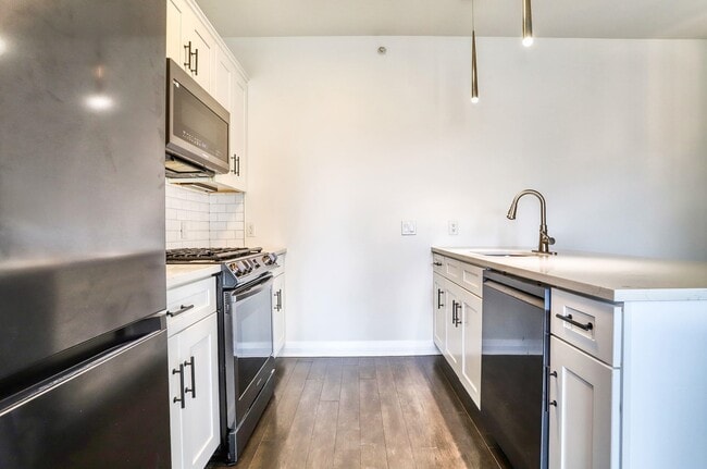 Foto del edificio - 1901 Summit Ave