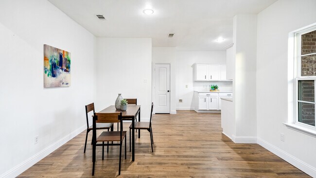 Foto del edificio - 1107 Leigh Ln