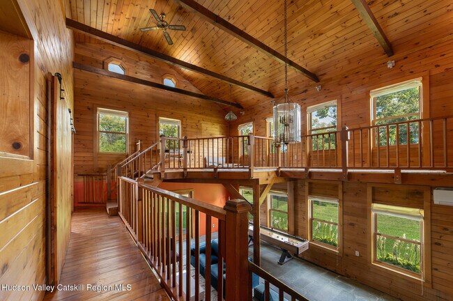 Foto del edificio - 136 US-9