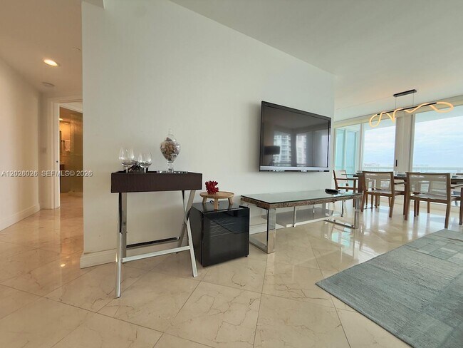 Foto del edificio - 16400 Collins Ave