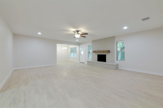 Foto del edificio - 2717 Meadow Green