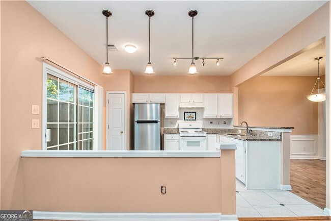 Building Photo - 5362 Medlock Corners Dr