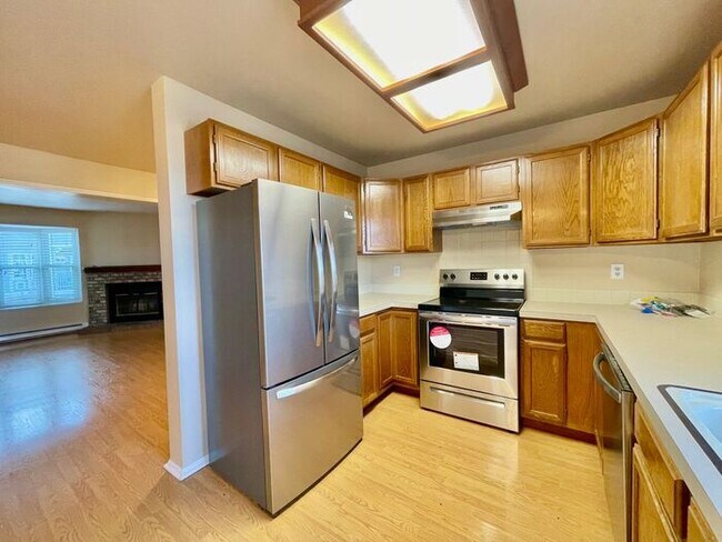 Foto del edificio - Great 2 Bed, 2.5 Bath 2-Story Condo in Pri...