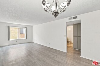 Building Photo - 3600 Bagley Ave