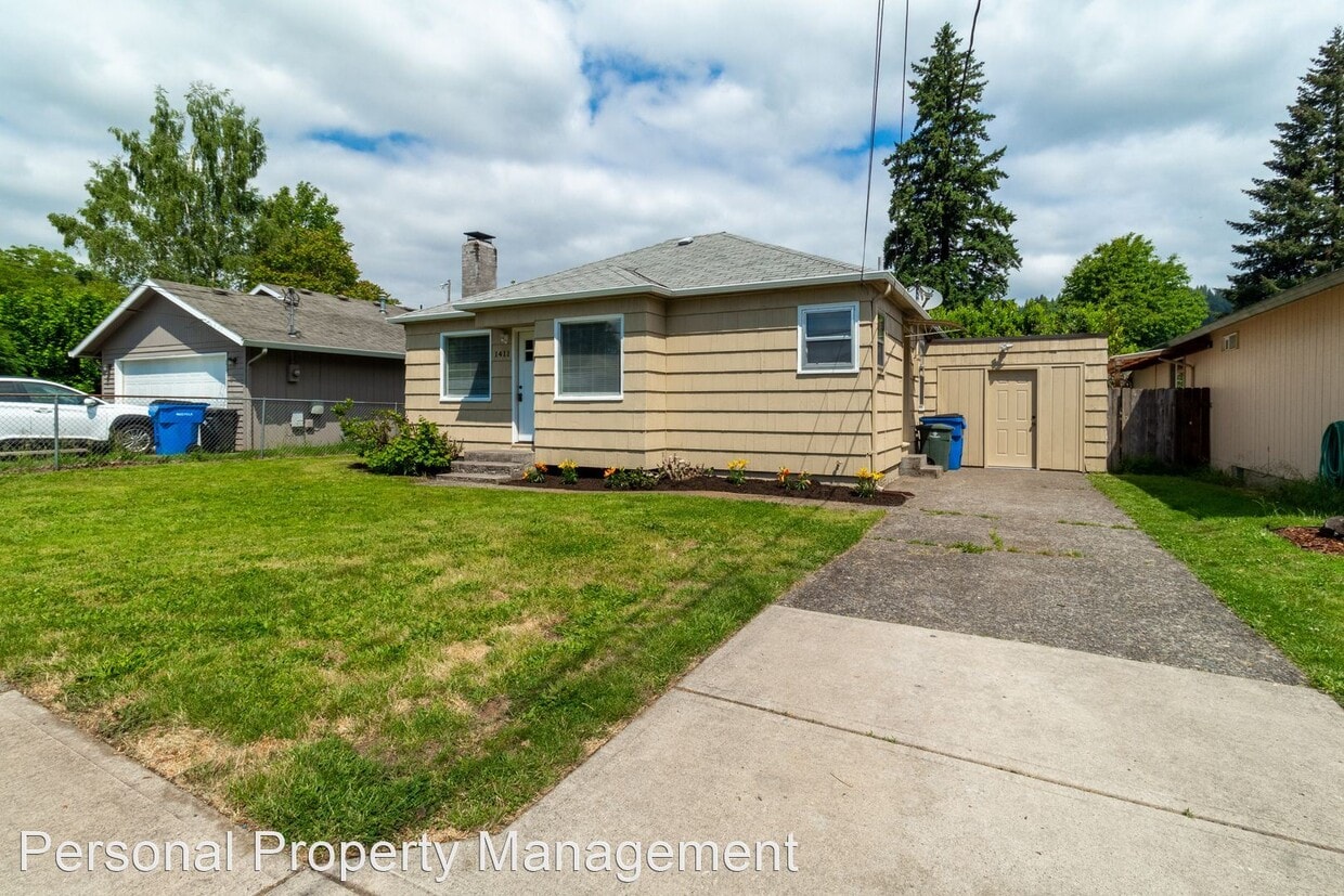 2 br, 1 bath House 1411 I Street House Rental in Washougal, WA