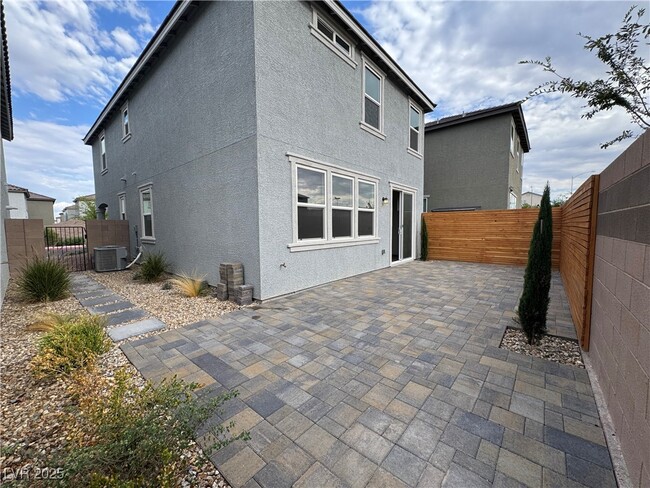 Building Photo - 6675 Ellery St