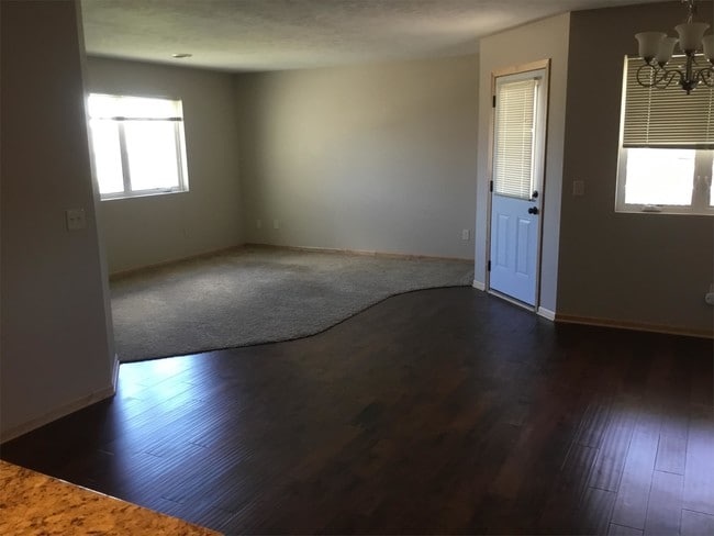 Foto del edificio - 2816 40th Ave SE