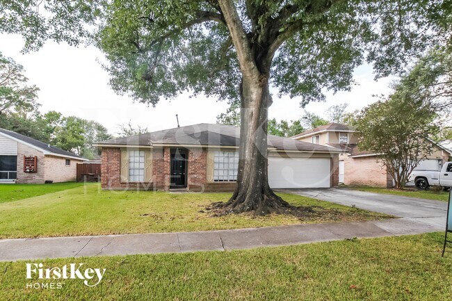 Foto del edificio - 24119 Lone Elm Dr