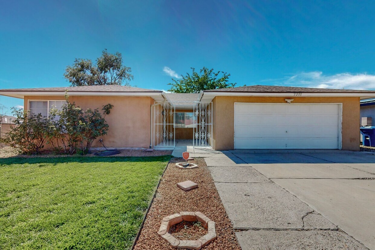 Primary Photo - WESTSIDE RANCH 4/BD 2/BD 2/CG