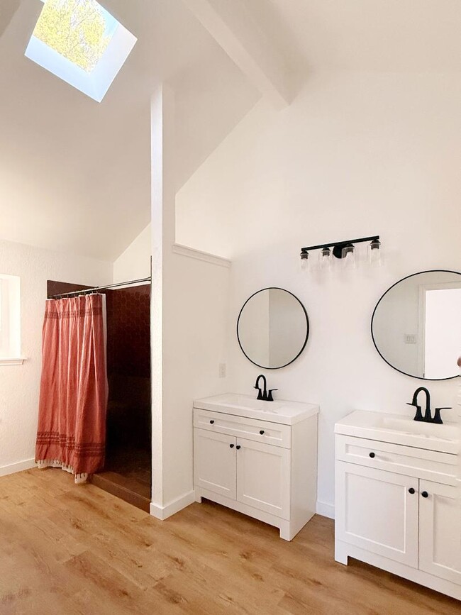 Building Photo - 1706 Woodwind Ln